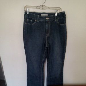 Chicos Platinum Blue Jeans Size 1 Short Embroidered Rear Pockets